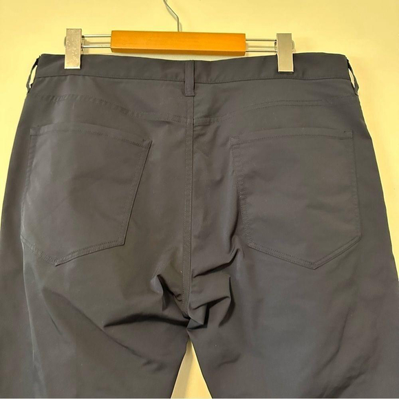 Vince Tech - 5 Pocket straight leg pants in new coastal size 32 navy - Picture 7 of 13